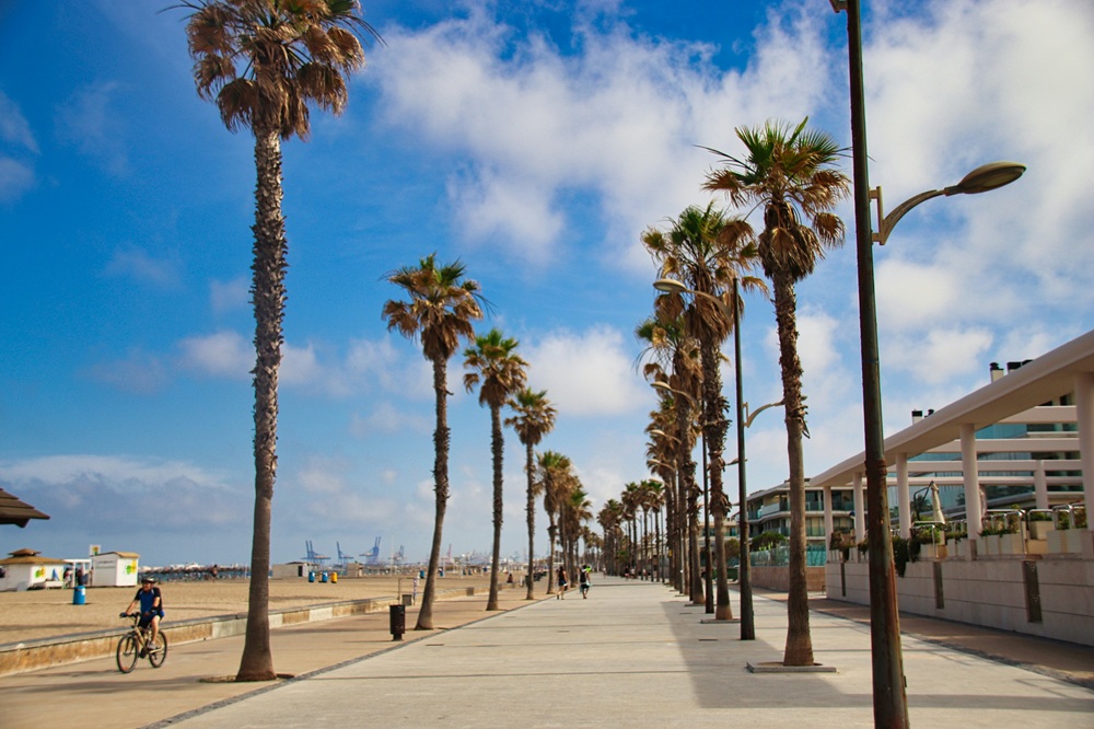 beach promenade in Valencia